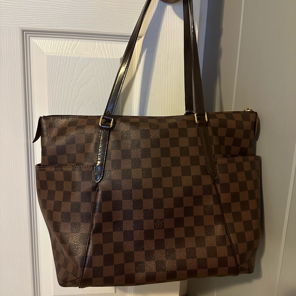 Louis Vuitton Damier Ebene Totally MM